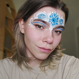 Е