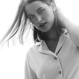 VS
